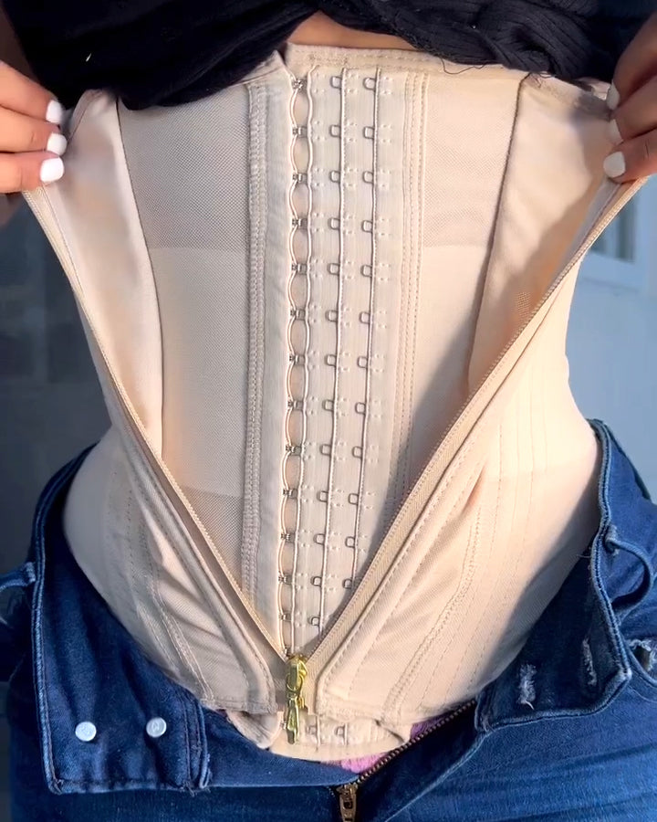 Camiseta sin mangas con cremallera y pecho